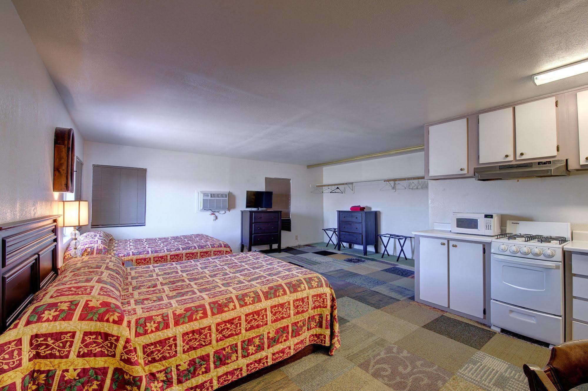Crimson Hills Motel Parowan Buitenkant foto